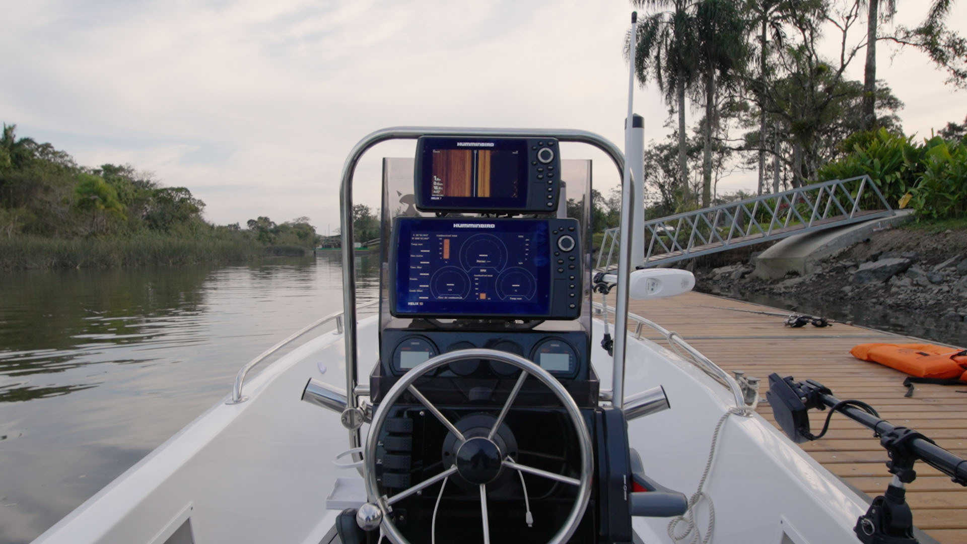 Um dia de pesca na Squalo 155: diversão, praticidade e check-up completo