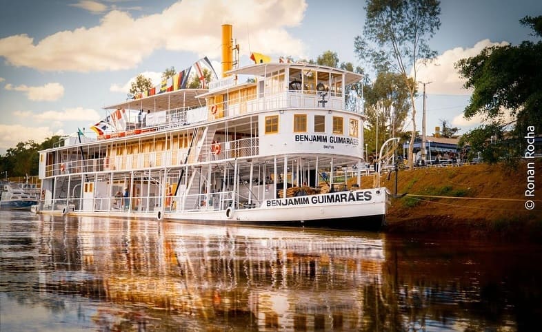 Estaleiro de Santa Catarina restaura último barco a vapor do mundo