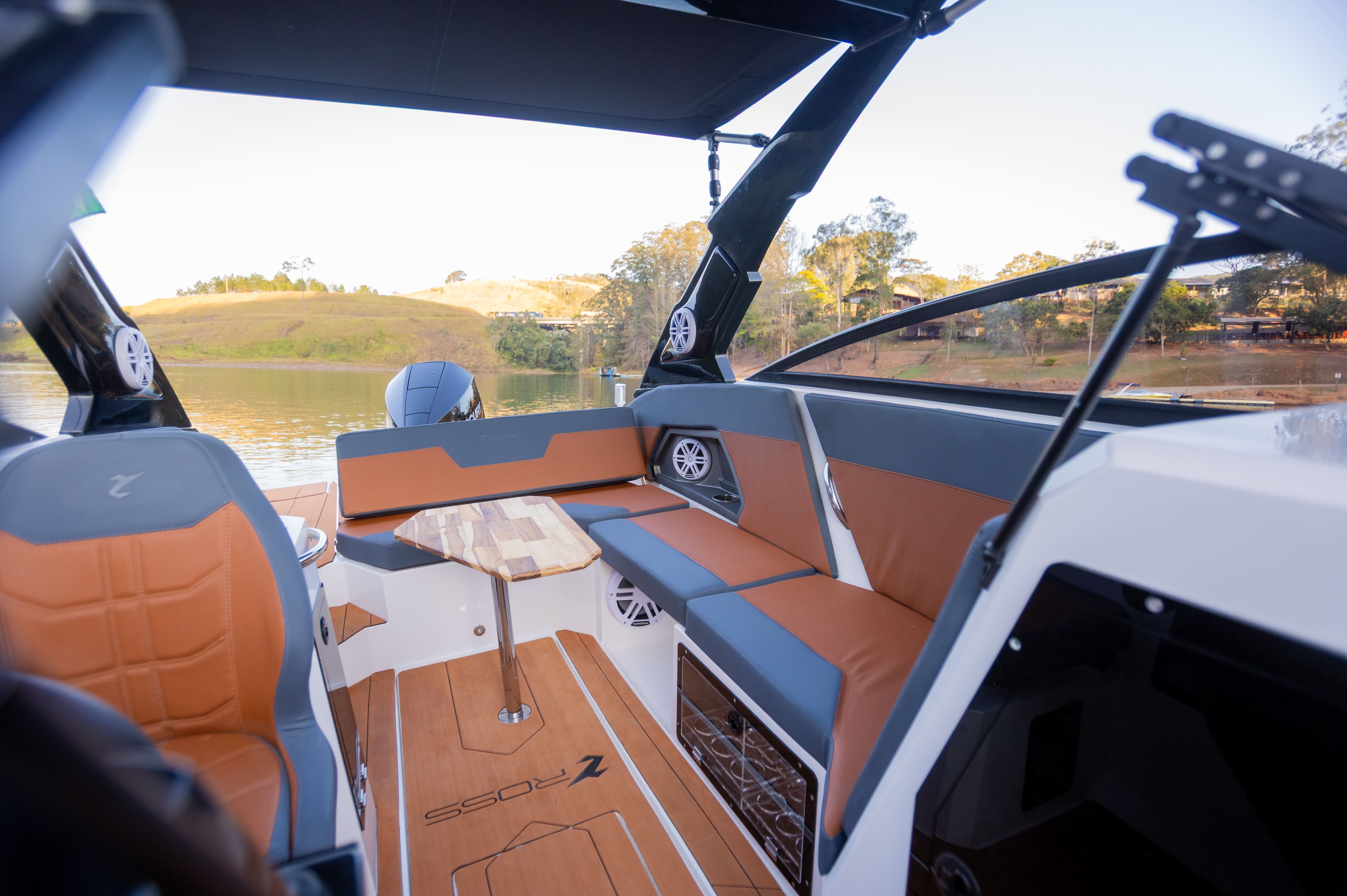 Check-up: Ross SR 220 Icon — conforto, desempenho e identidade em cada detalhe