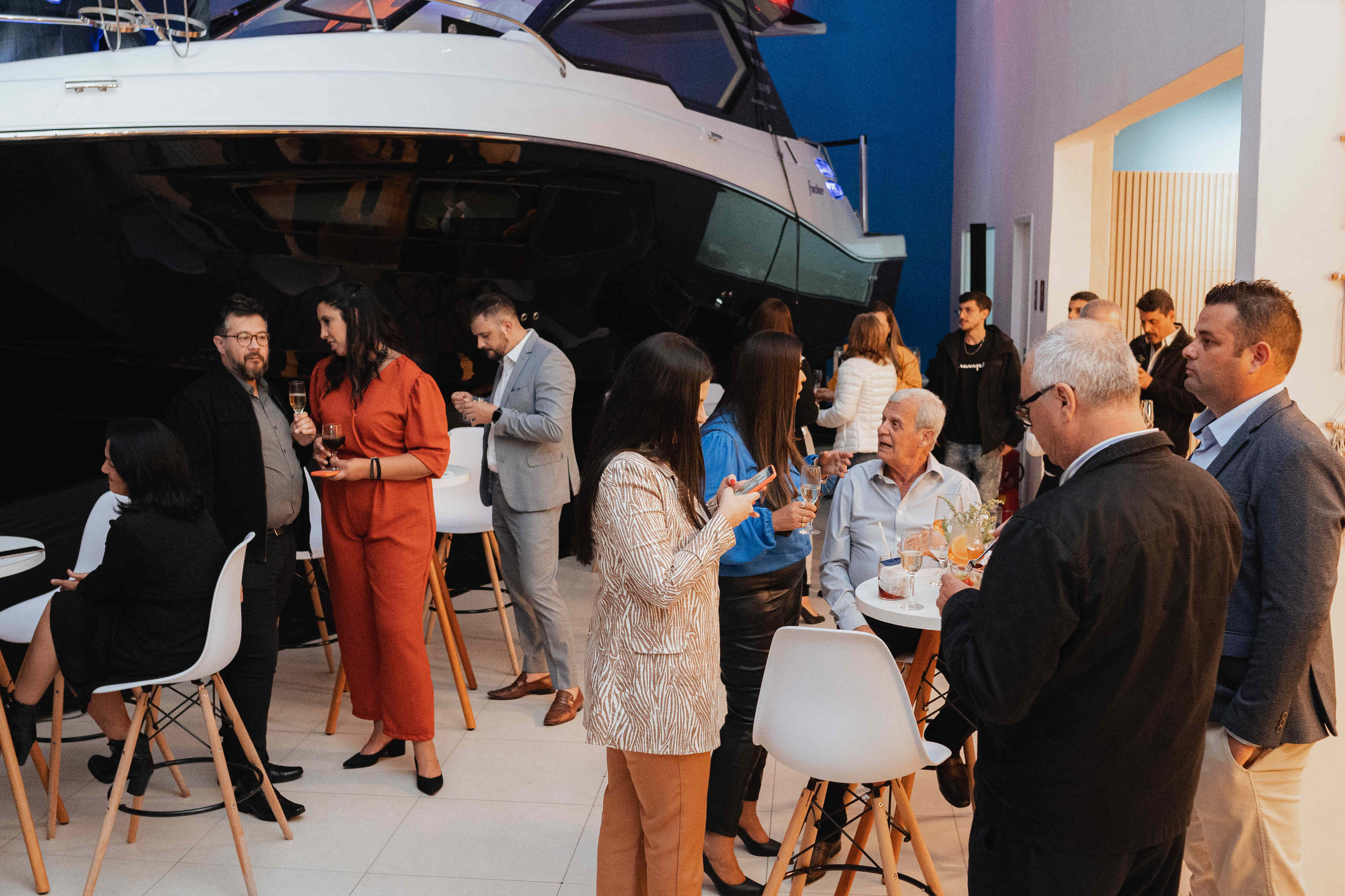 Oeste Marine/Fibrafort inaugura nova concessionária premium em São Paulo