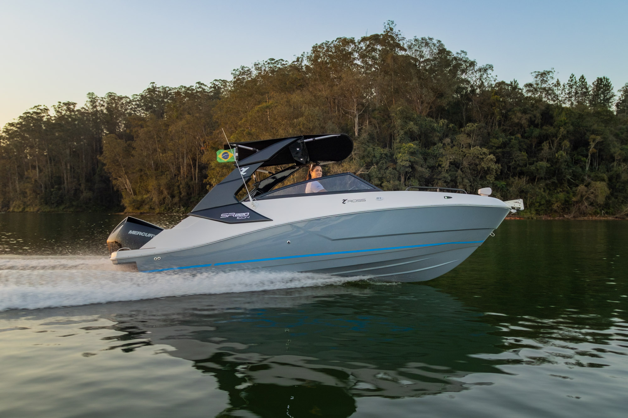 Check-up: Ross SR 220 Icon — conforto, desempenho e identidade em cada detalhe