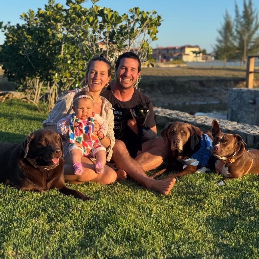 Cacau e Família Surf Dog se preparam para defender o título mundial na Califórnia