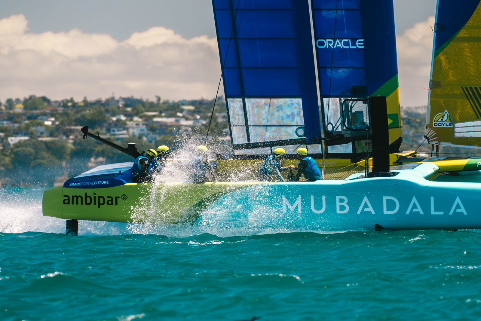 Sob comando de Martine Grael, time brasileiro se prepara para 2ª etapa do SailGP, que acontece nos dias 18 e 19/01