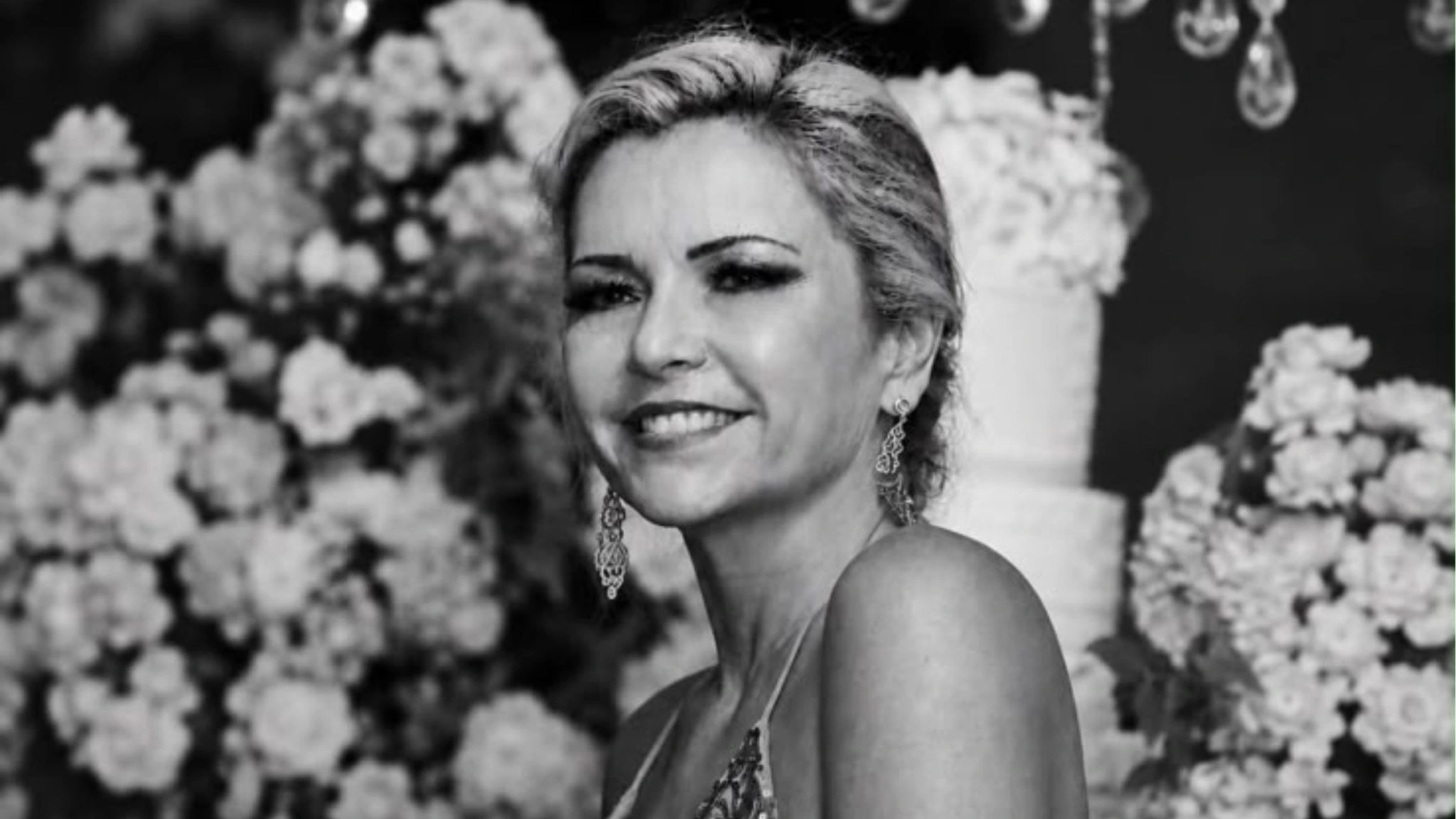 Raquel Schaefer, cofundadora da Schaefer Yachts, em retrato durante evento social.