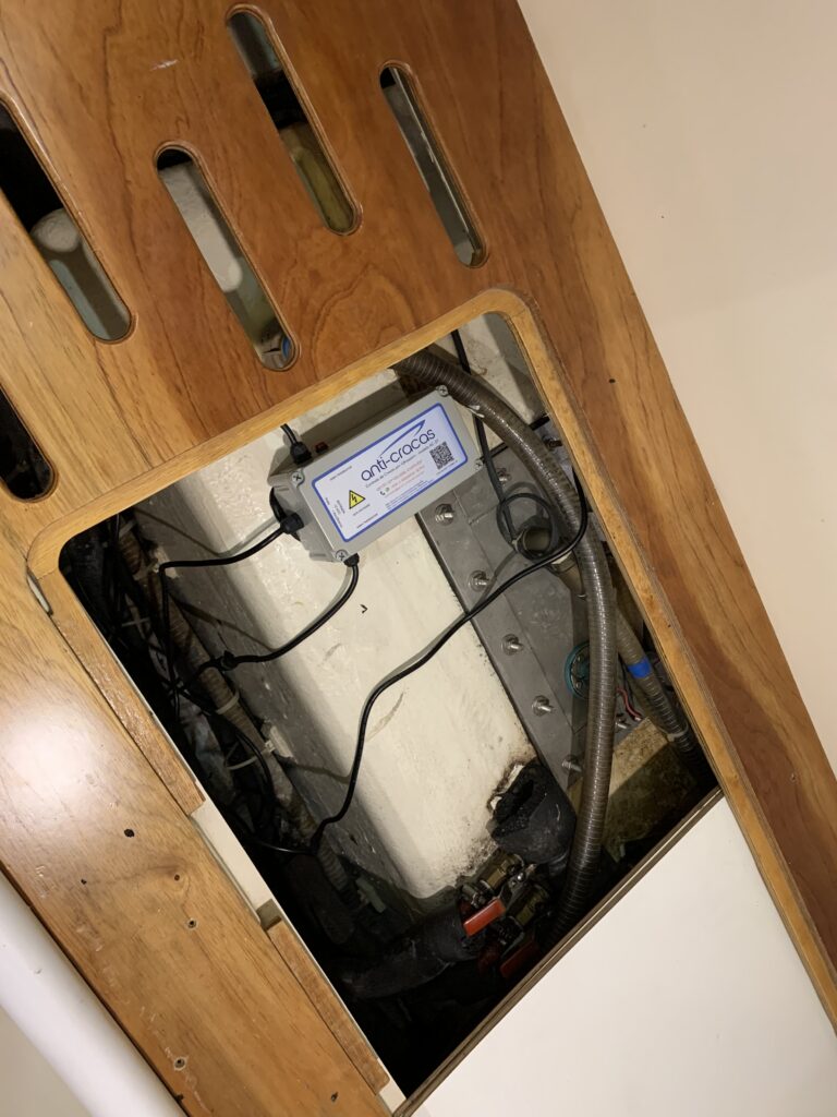 Módulo eletrônico do sistema anti cracas
