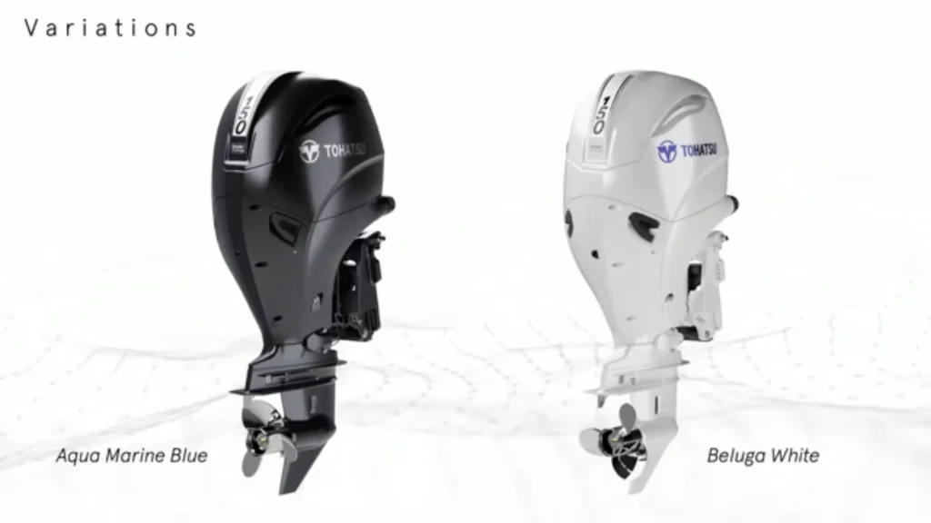 Motor de popa Tohatsu MFS150A 150 HP nas versões Aqua Marine Blue e Beluga White.