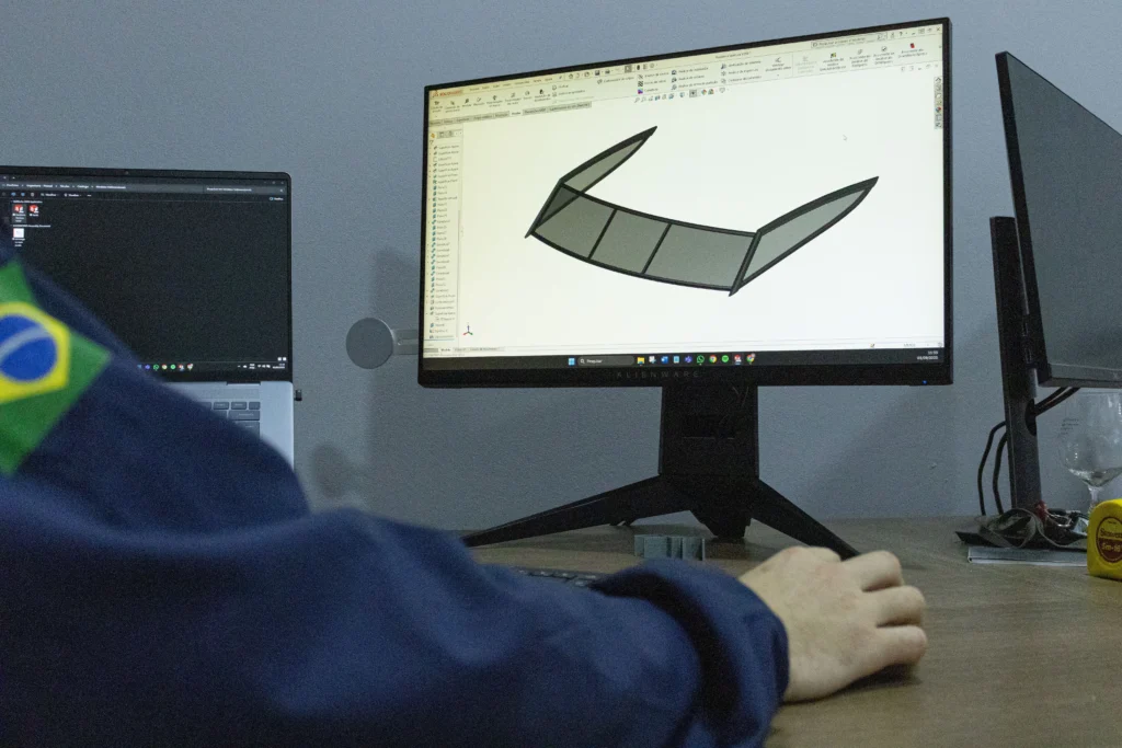 Projeto de vidro para barco em modelagem 3D.