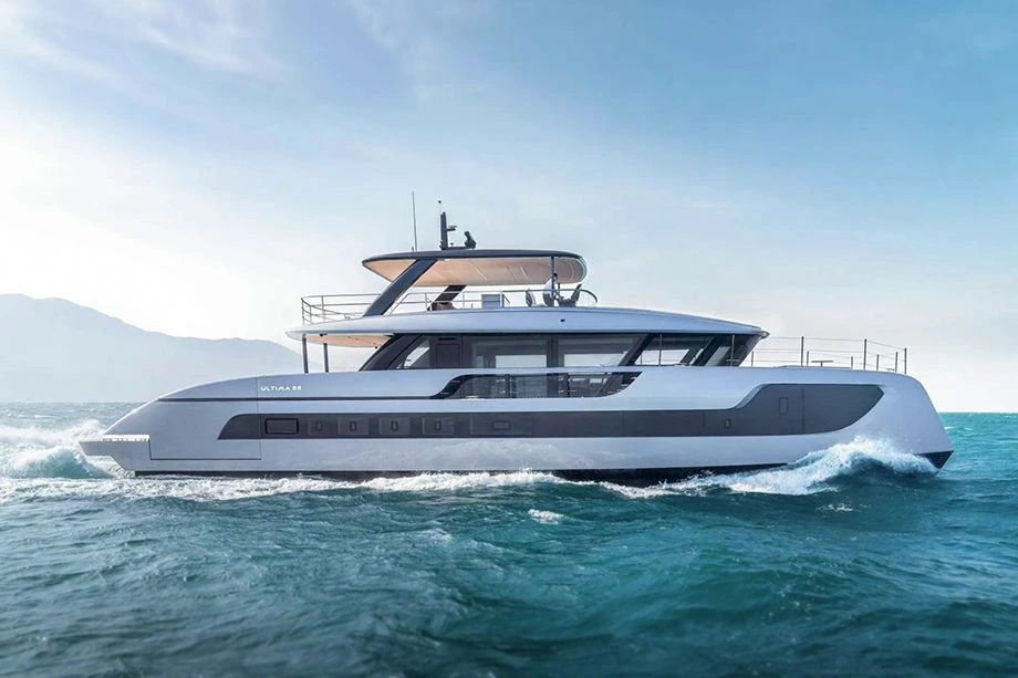 Lionel Messi encomenda catamarã de luxo de até R$ 56 milhões para sua frota